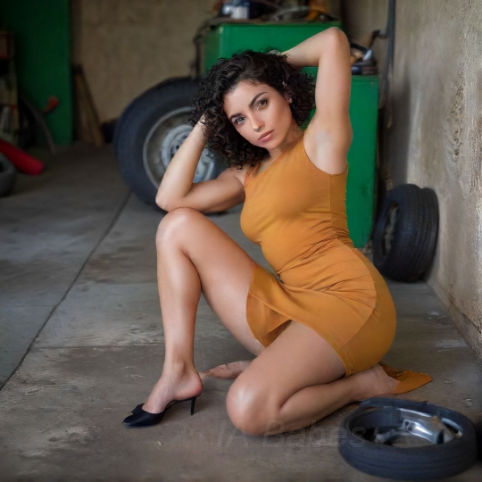 Soraya, 38 ans, hispanique sexy cherche complicité libertine pour plaisirs partagés!